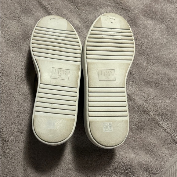Eileen Fisher Brown Slip-On Loafer type casual shoe. - Picture 3 of 5